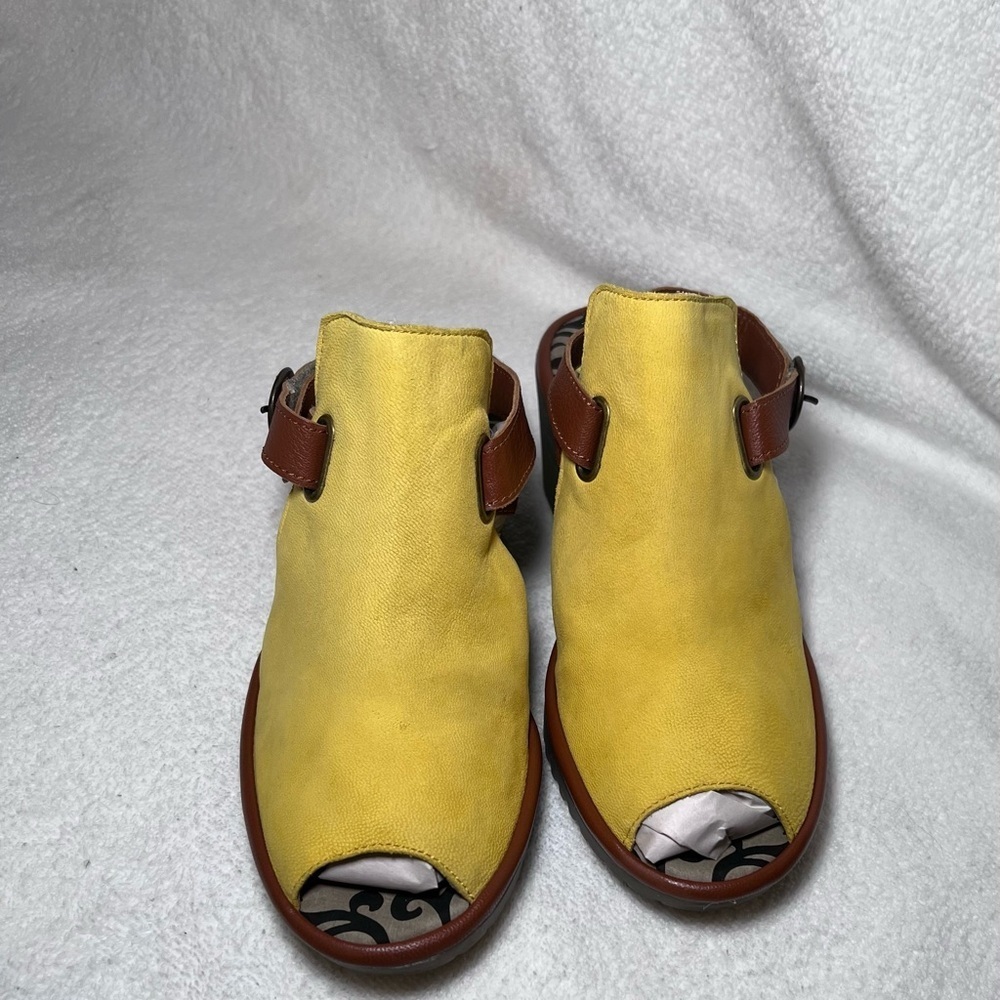 FLY London - Leather heeled sandals - Wena - Burnt yellow -EU38w USA 7  7.5 - Picture 5 of 12